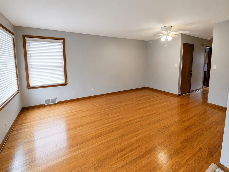 Living Room - 136 S Iowa Ave