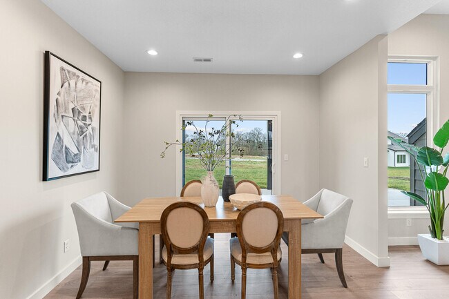 Building Photo - 2908 GENESIS Dr