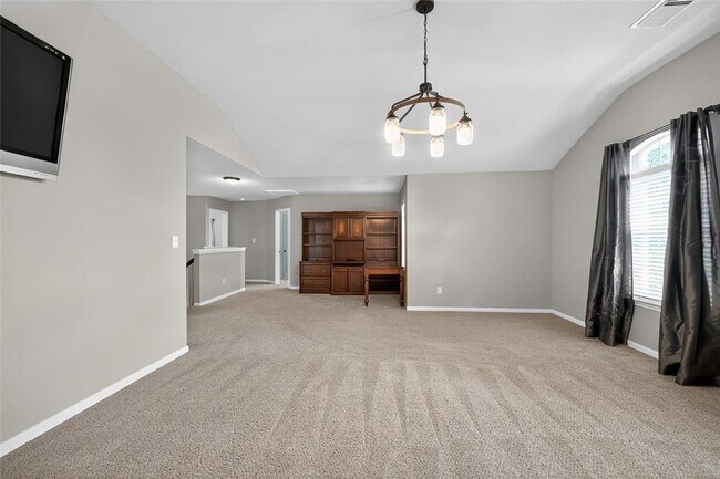 Building Photo - 15512 Interlachen Dr