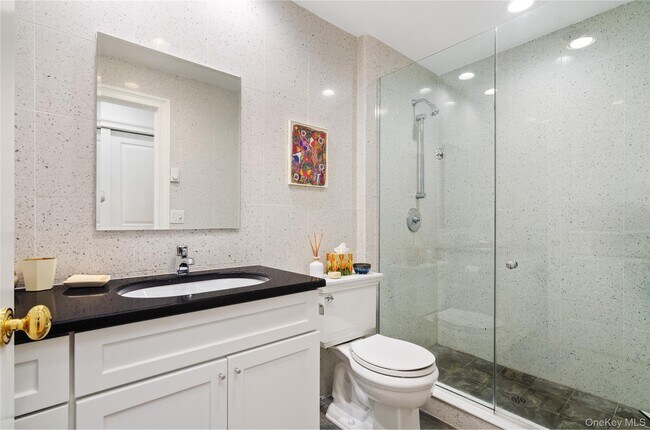 Building Photo - 260 Dune Rd