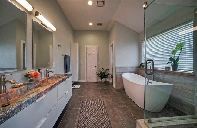 Building Photo - 10907 Grassmere Ct