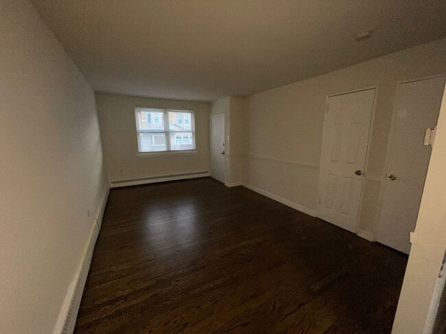 Building Photo - 6430 1/2 Tulip Street