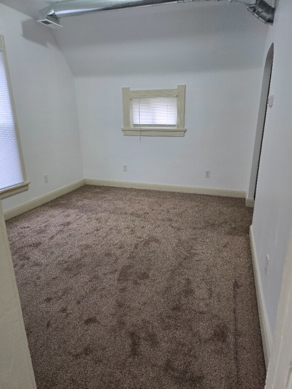 Building Photo - 3061.5 Chase St