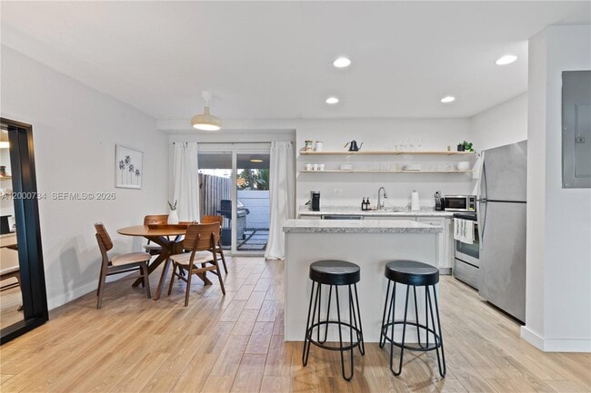 Building Photo - 300 SW 23rd St