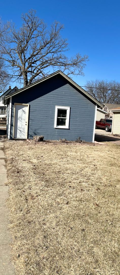 Building Photo - Beautiful 3-Bedroom / 2-Bathroom home available in Aurora