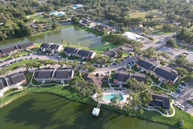 Building Photo - One Bed - One Bath - Water Front - First F...