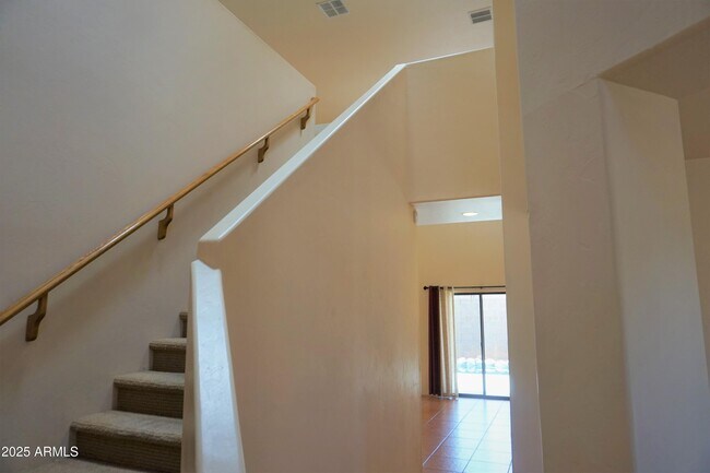 Building Photo - 950 Leonard Wood St