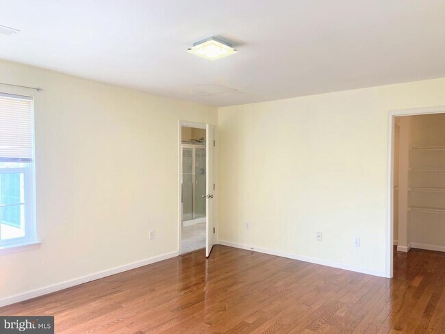 Building Photo - 172 S Savanna Dr