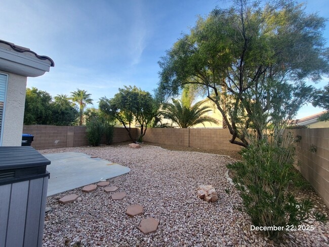 Building Photo - 204 Hickory Heights Ave