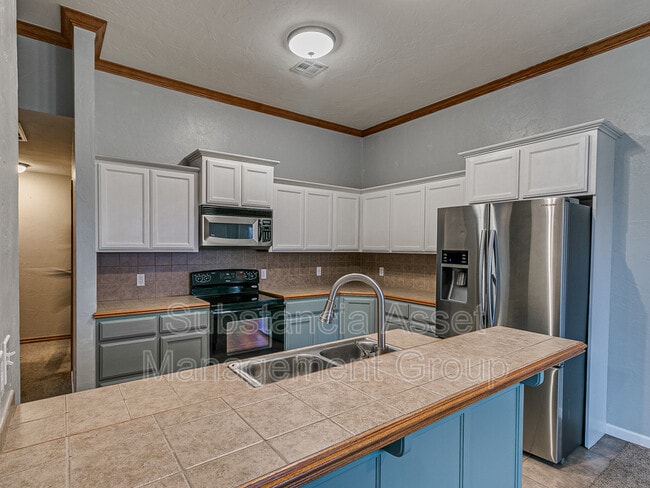 Building Photo - 4117 Green Apple Dr