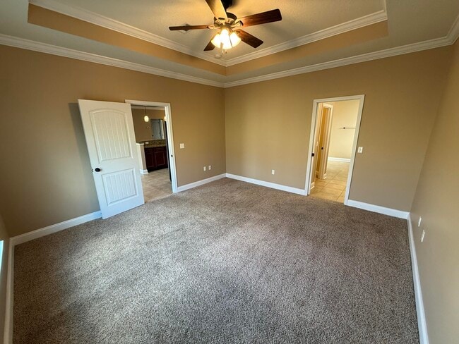 Building Photo - 4555 Hermosa Rd