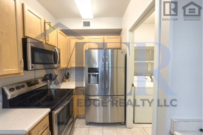 Building Photo - 2Bed/2Bath Furnished Condo in Superstition Springs -- Golf Course Views! -- 2 Car Garage!