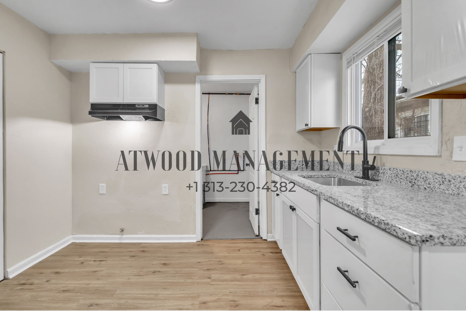 Building Photo - This beautifully updated 3-bedroom, 1-bath single-family home is ready for move-in!