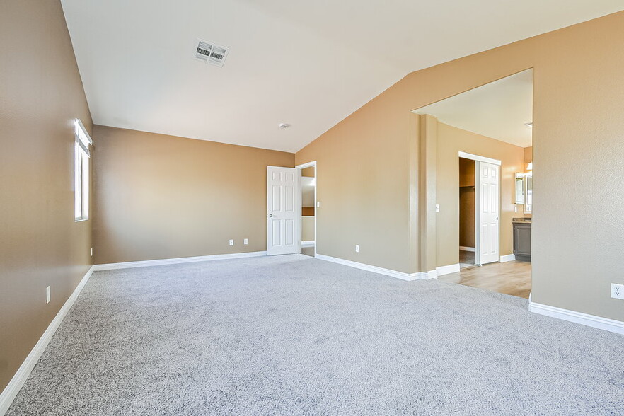 Building Photo - 410 Maritocca Ave