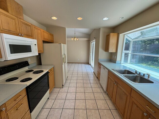 Building Photo - Backyard Oasis: 3 Bedroom 2 Bath House Ava...
