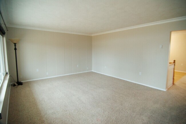 Building Photo - Spacious 6 Bed / 3 Bath Home in Rigby!