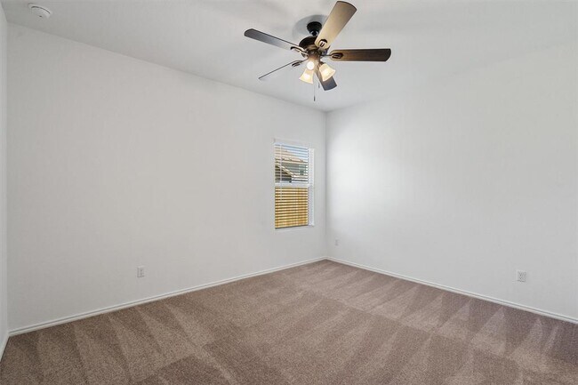 Building Photo - 416 Bullhead Rd