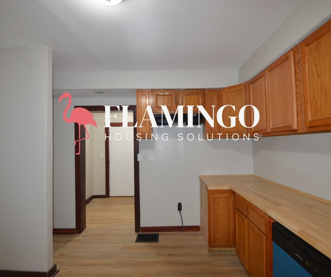 Building Photo - 1021 Cumberland Ave