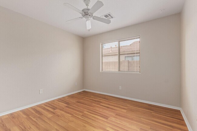 Building Photo - 13949 N 133rd Dr