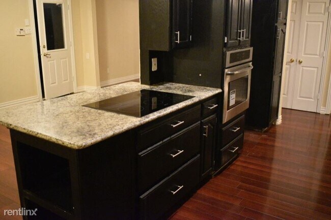 Building Photo - 3 br, 2 bath House - 2507 Skylark Drive