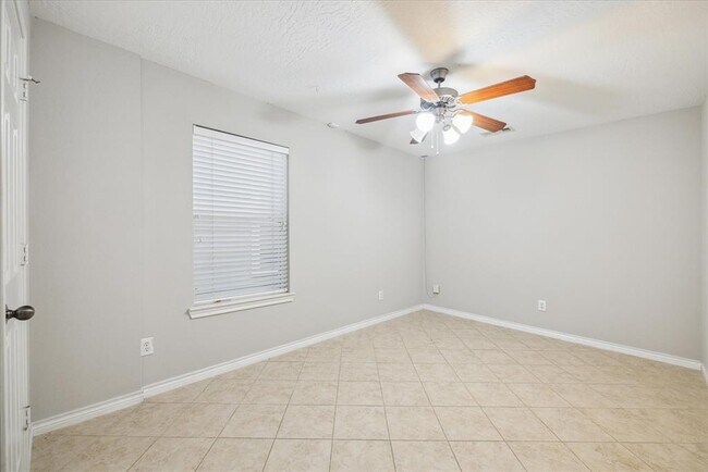 Building Photo - 1405 Bailey St