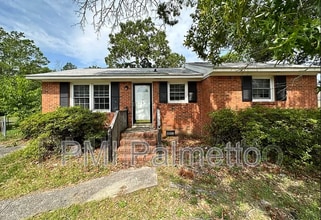 Building Photo - 145 Gala Dr