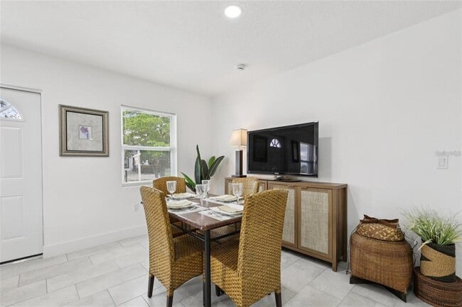 Building Photo - 3530 Goodrich Ave