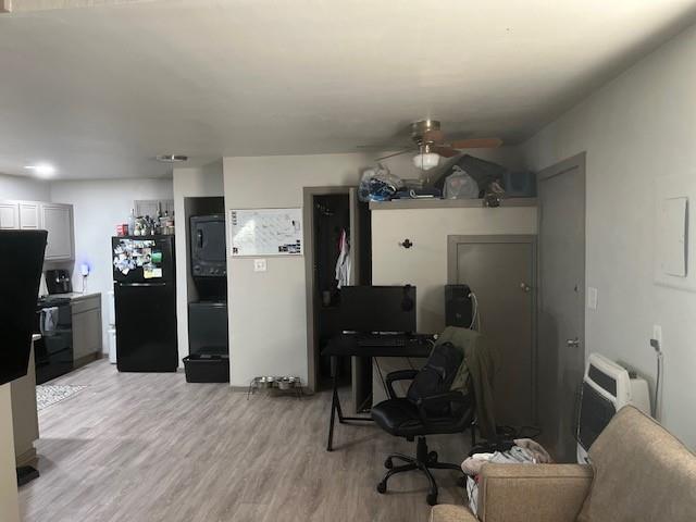 Building Photo - 1220.5 Knight St