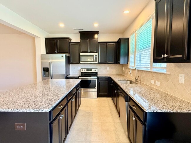 Building Photo - 5633 Garrow Glen Rd