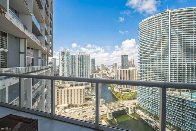 Building Photo - 1 br, 1 bath Condo - 465 Brickell Ave Apt ...