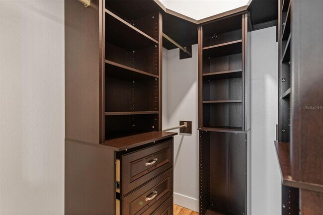 Building Photo - 5362 Chatas Ln