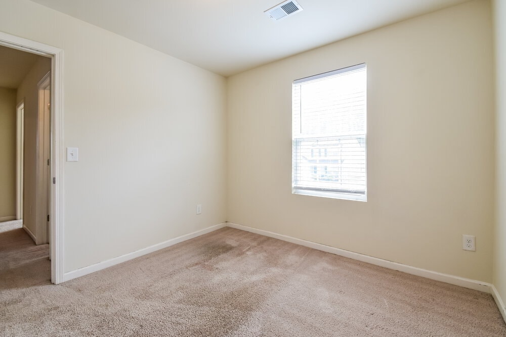 Building Photo - 329 Freeman Cir