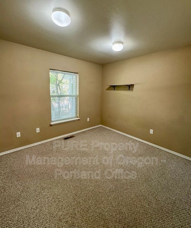 Building Photo - 6734 N Monteith Ave