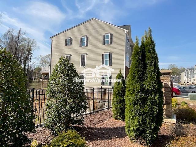 Building Photo - 2195 Autumn Cyprus Ave