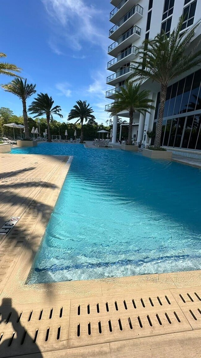 Building Photo - 16385 Biscayne Blvd