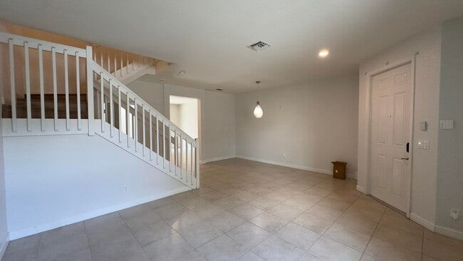 Building Photo - 5283 Ellery Terrace