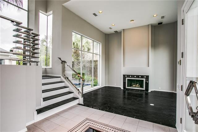 Building Photo - 6425 Shady Oaks Ln