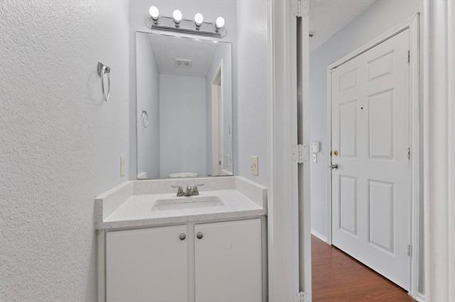 Building Photo - 6723 Ambercrest Dr