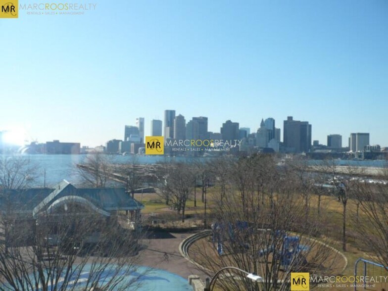 Building Photo - 132 Marginal St