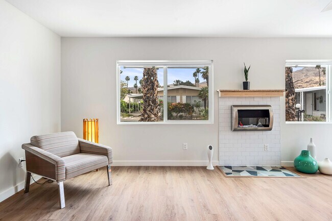 Building Photo - 117 Aliso Dr