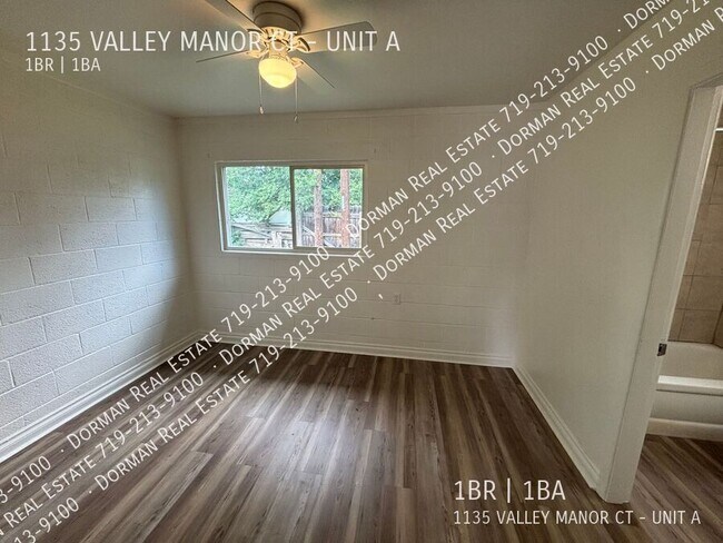 Building Photo - 1135 Valley Manor Ct