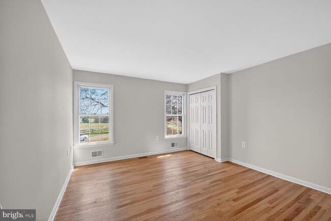 Building Photo - 21733 Oatlands Rd