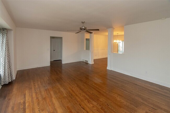 Building Photo - 37 Clover Hill Dr