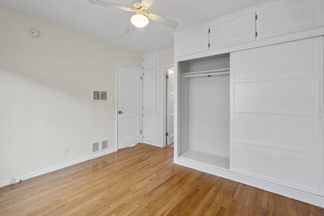 Building Photo - 4820 Inglewood Blvd