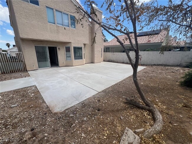 Building Photo - 1368 Torington Dr