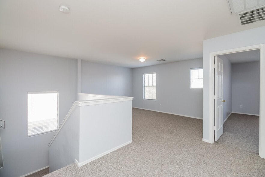 Building Photo - 16809 W Central St