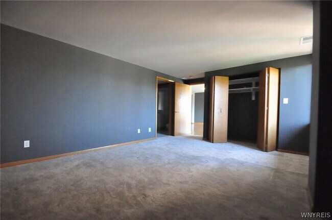 Building Photo - 40 Waterfront Cir