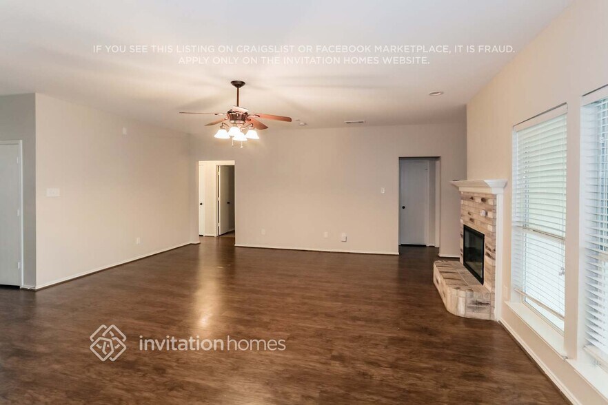 Building Photo - 108 Post Oak Dr