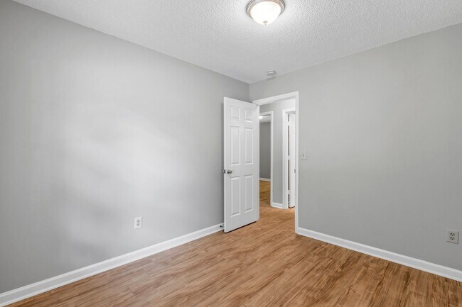 Building Photo - 1811 Cody Ave