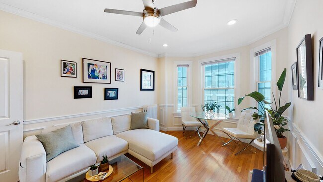 Building Photo - Cozy Allston 1 Bed